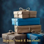 Pilha de presentes embrulhados em tons de azul com papel kraft e barbante para irmão