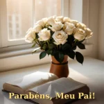 Arranjo elegante de rosas brancas e livro de couro em luz de janela para aniversário de pai