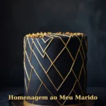 Surpresa de aniversário para marido com bolo de caramelo e luz âmbar aconchegante