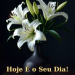 Aniversário do marido amado com buquê de folhas escuras e lírios em contraluz